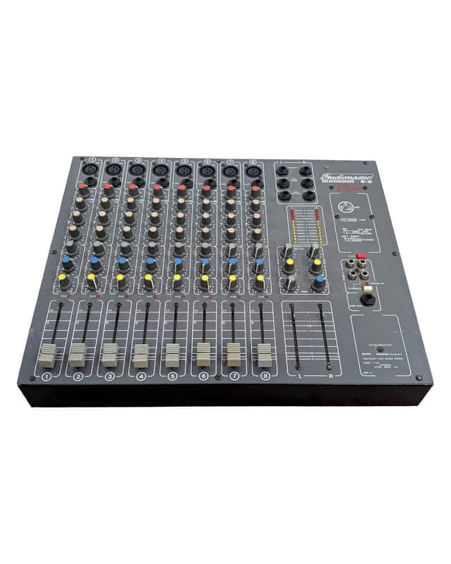 Studiomaster Diamond 8-2 - Mixer - Good