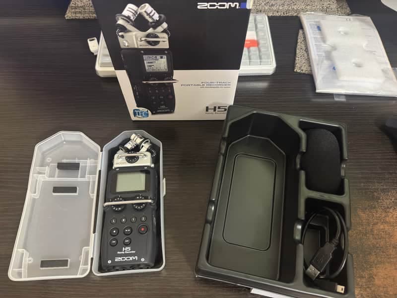 Zoom H5 Handheld Recorder — Barely Used, Excellent Condition