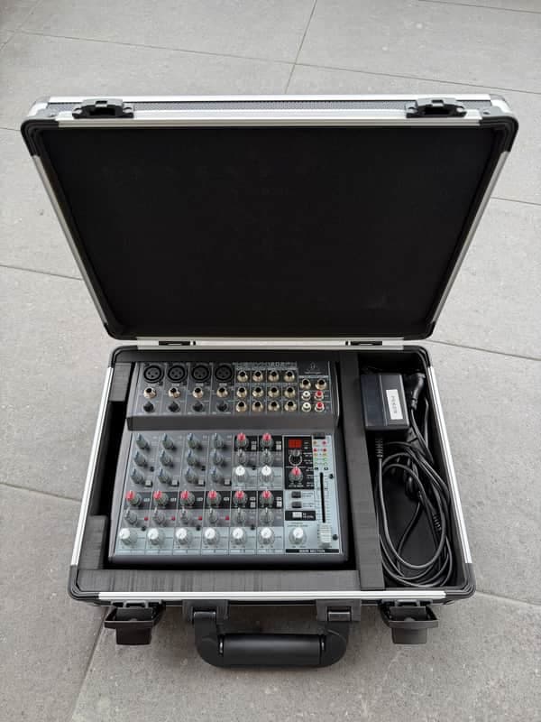 Behringer Xenyx 1202FX + Thomann case