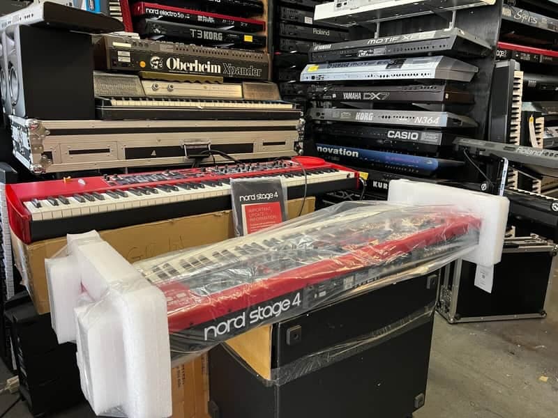 Nord Stage 4 88 HA88 Fully Weighted Hammer Action 88-Key Digital Piano Keyboard Organ Red w/Pedal //ARMENS