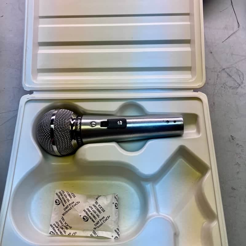 Vintage 1970's Shure PE588 dynamic cardioid microphone chrome w acessories