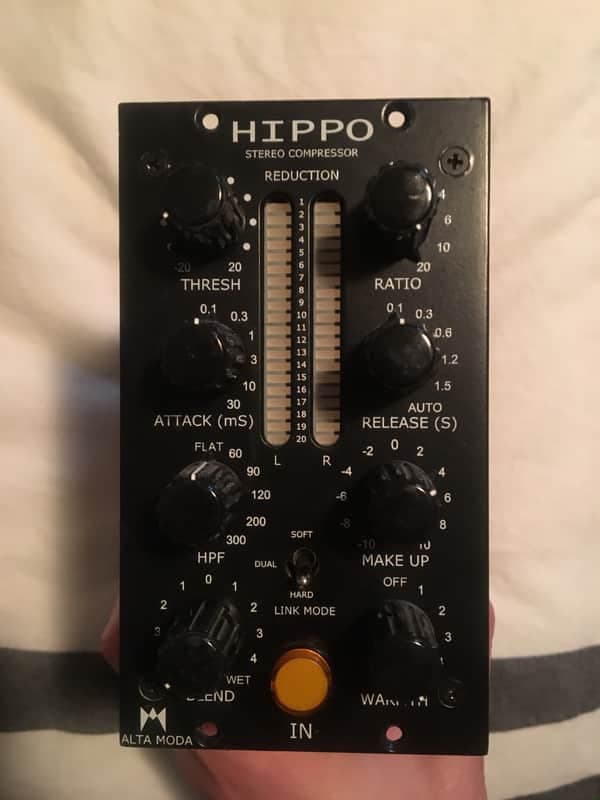 Alta Moda Hippo 500 Series Stereo Compressor