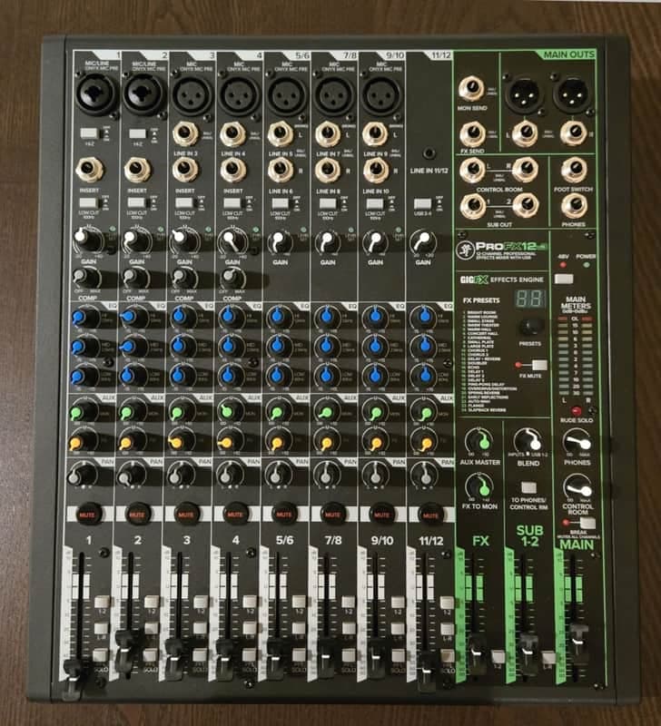 Mackie ProFX12v3 12-Channel Effects Mixer with Bag