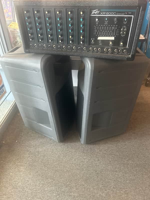 Peavey XR 600x and 2 Peavey PR15” speakers