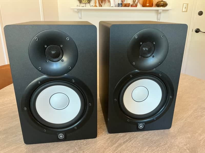 Yamaha HS7 6.5" Powered Studio Monitor (Pair) 2015 - Present - Black