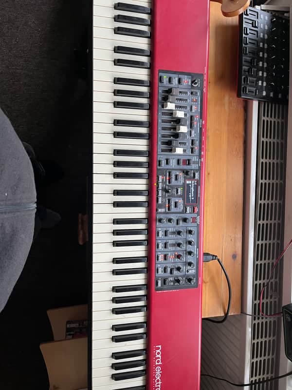 Nord Electro 5D SW73 Semi-Weighted 73-Key Digital Piano 2015 - 2018 - Red