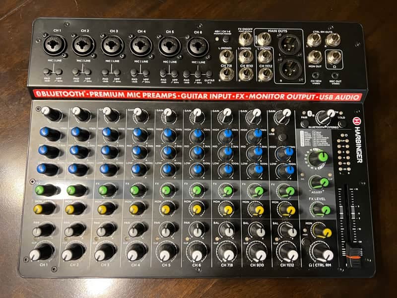 Harbinger LV14 14-Channel Mixer - Black