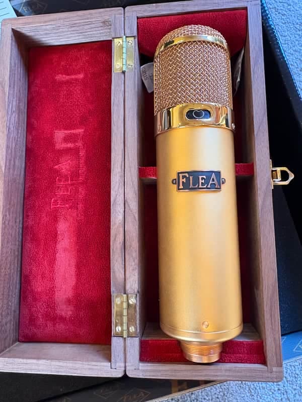 FLEA Microphones 47 Switchable Pattern Tube Condenser Microphone