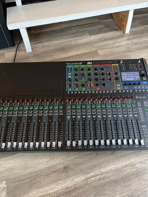 Soundcraft Si Compact 32 (40 Channels)