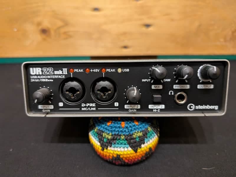 Steinberg UR22 MKII – Recording Audio Interface with D-PRE Preamps – Steinberg