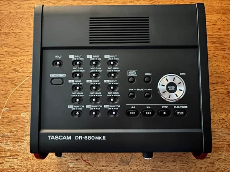 TASCAM DR-680mkⅡ MINT CONDITION USED LESS THAN 8 HOURS w/ MINT PORTABRACE CASE