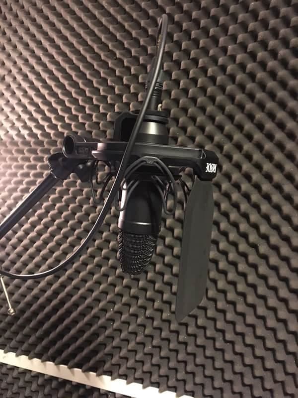 RODE NT-1 KIT w/ Shockmount and Pop Filter