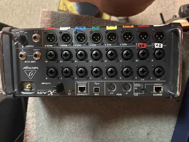 Behringer XR-18 Mixer