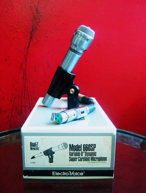 Vintage 1970's Electro-Voice 660 Supercardioid Dynamic Microphone dual Z w accessories 664 664A 666 676