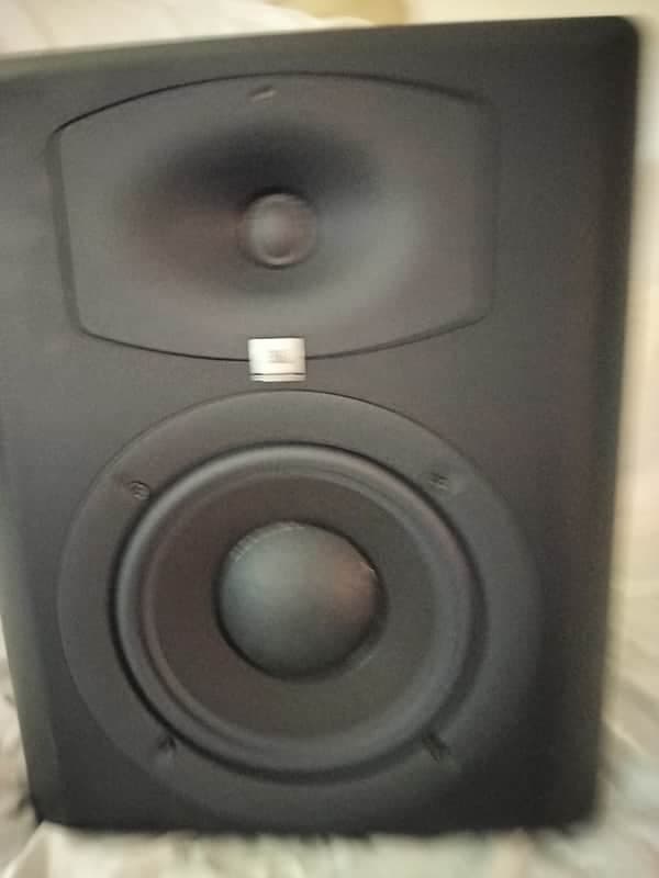 Pair of JBL LSR6328P 8" Powered 2-Way Studio Monitor JBL Mid 2000s - Black