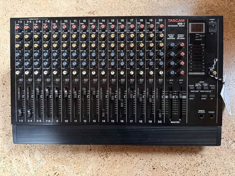 TASCAM MM-1 Professional Rackmount 20-Channel Line Mixer Vintage