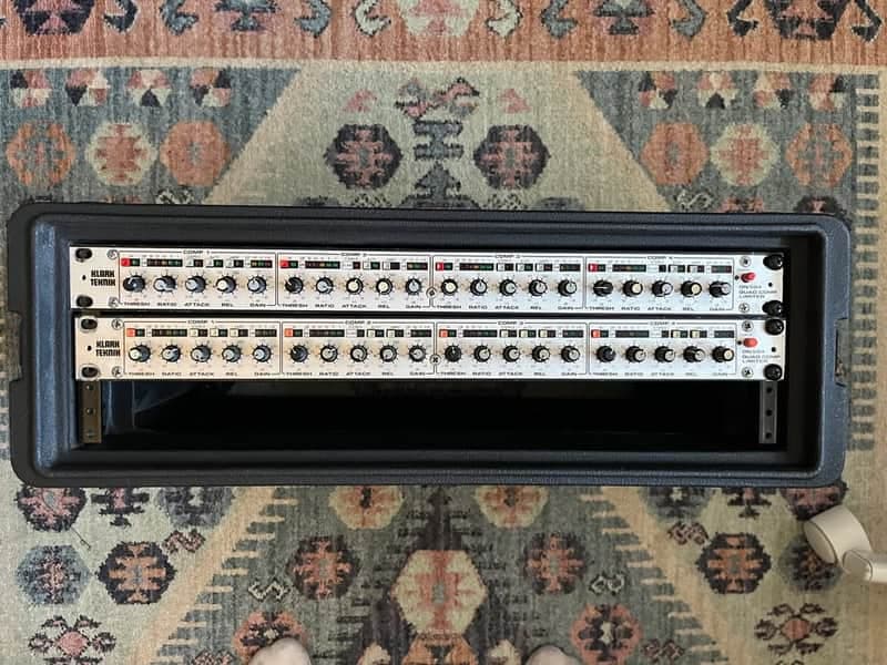 Klark Teknik DN504 Quad Compressor (1 of 2)