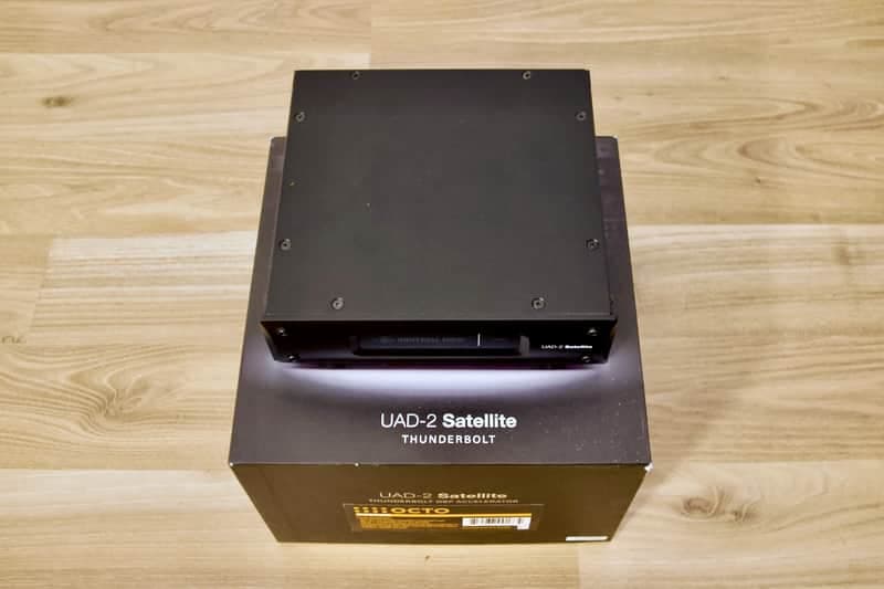 Universal Audio UAD-2 Satellite OCTO Thunderbolt (TB2/3/4/5) DSP Accelerator with UAD Plugins