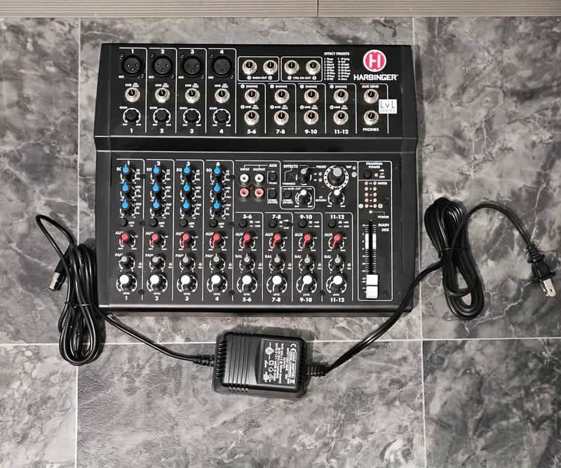Harbinger L1202FX 12 Channel Mixer