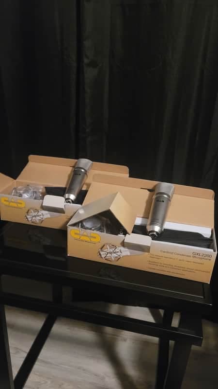 Pair of CAD GXL2200 Condenser Microphones w/ Boxes & Shock Mounts