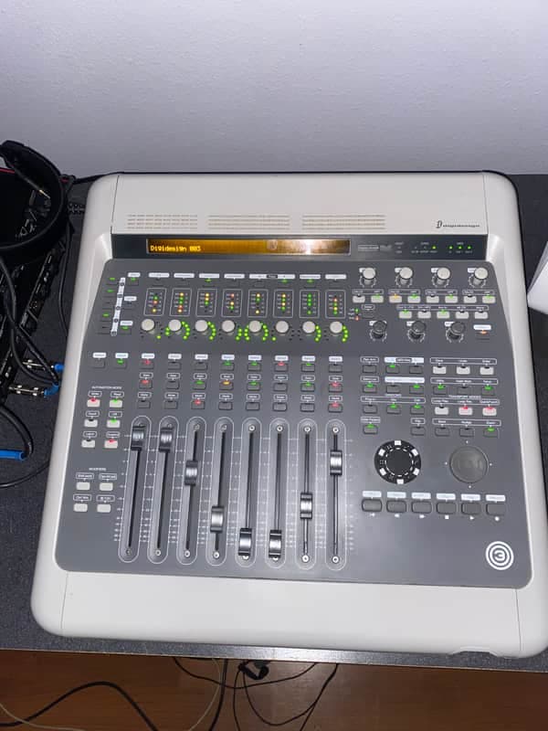 Digidesign Digi 003 Console Firewire Audio Interface with Control Surface 2000s - Grey