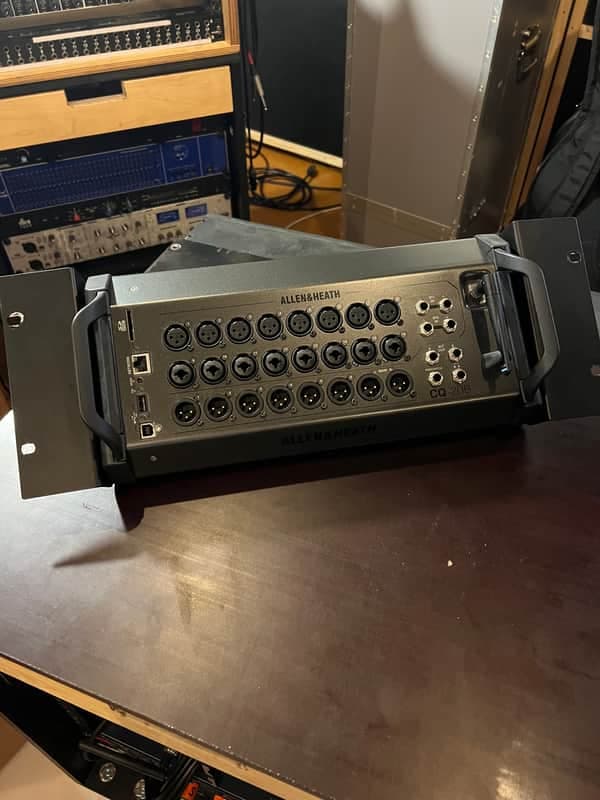 Allen & Heath CQ-20B 16-Channel Rackmount Digital Mixer