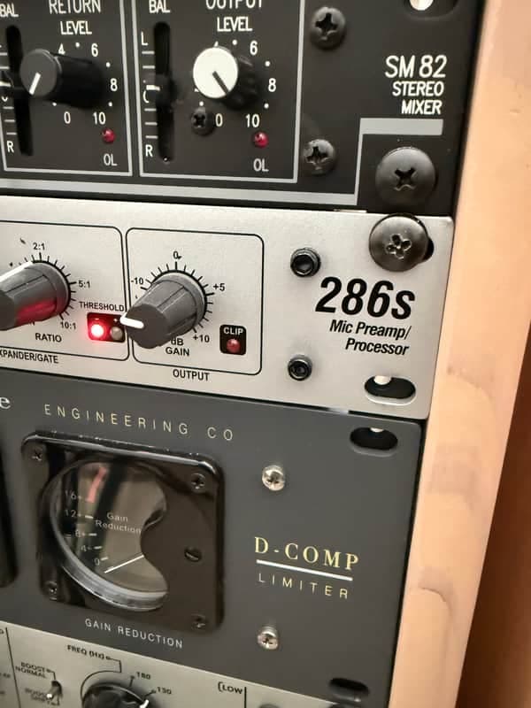 dbx 286s Microphone Preamp Processor