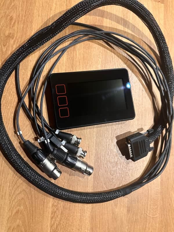 Dk Technologies DK 1/2 with cables and powersuply.