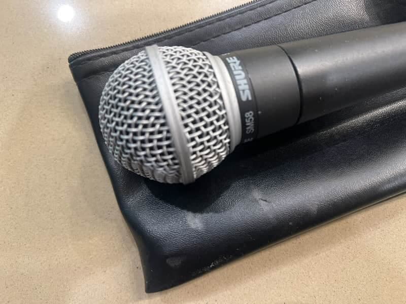 Shure SM58 Handheld Cardioid Dynamic Microphone 1984 - Present - Black
