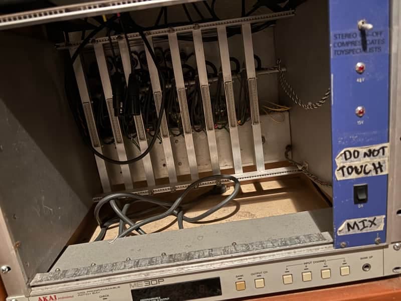 Focusrite ISA 110 Series Vintage Rack Blue/Yellow Rupert Neve Focusrite Mid 80s