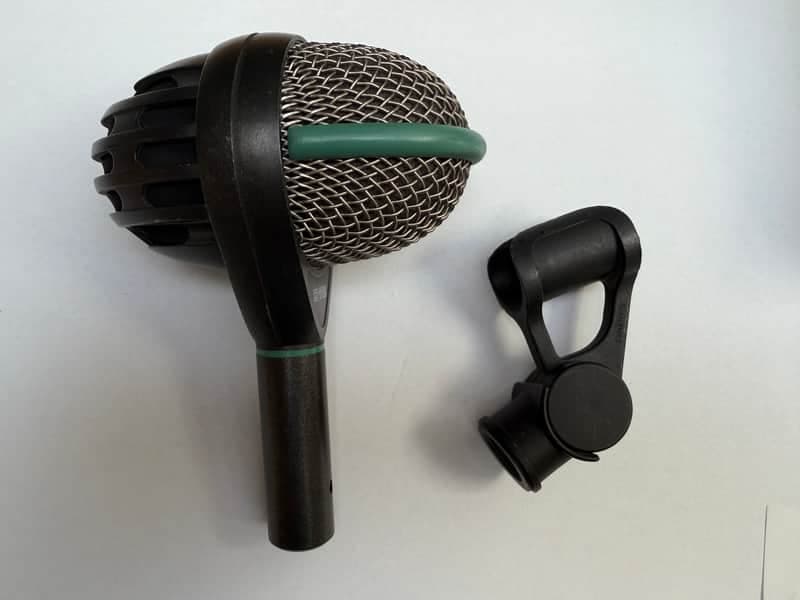 AKG D112 Large-Diaphragm Dynamic Kick Drum Microphone 2010s - Black