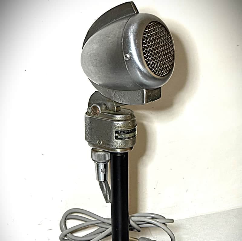 VINTAGE 1940's TURNER 22D DYNAMIC MICROPHONE - works strong - w/stand & cable