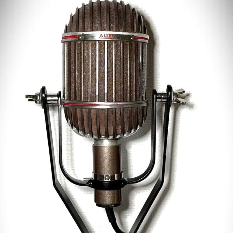 Gorgeously working 1940s Altec 639B Ribbon/Dynamic Microphone-original internals