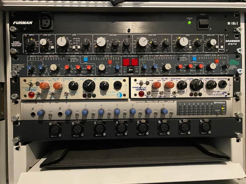 PreSonus DigiMax D8 8-Channel Mic Preamp with Digital Output 2010s Silver