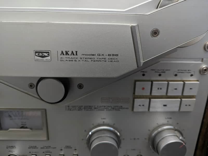 Akai 636 Silver