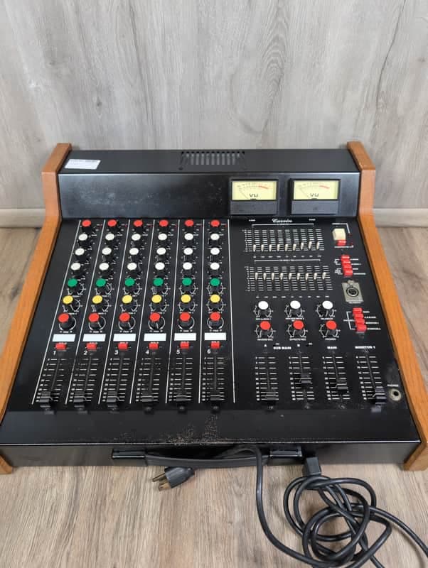Carvin Mixer SXP602 - Wood and Black