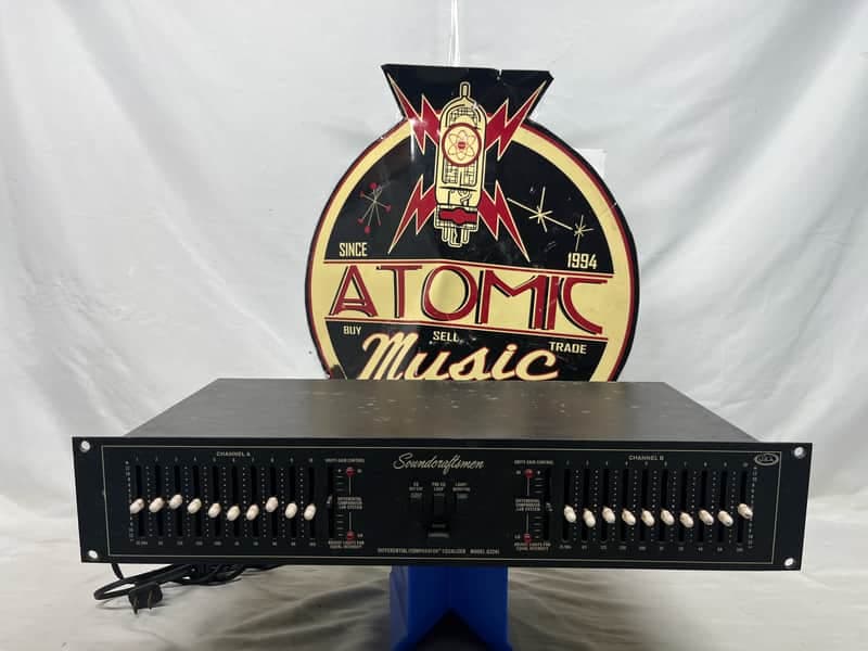 Soundcraftsmen Model G2241 Differential/Comparator Equalizer Rack Unit