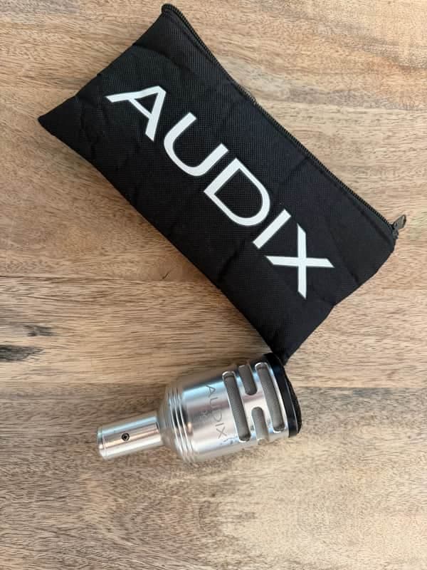 Audix D6 30th anniversary 2014 - Silver