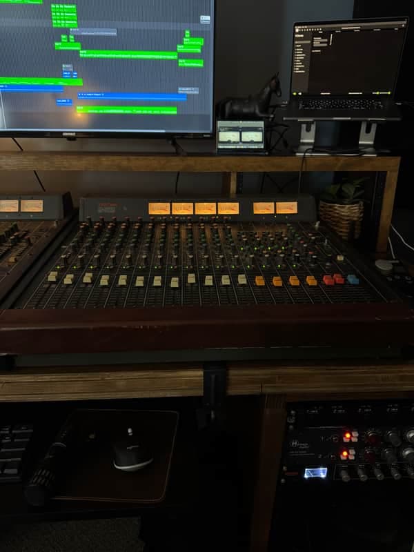 TASCAM M-312b 80s - Black and brown