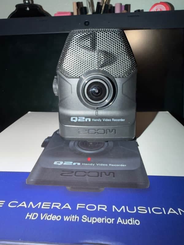 Zoom Q2N Camera/Audio Recorder