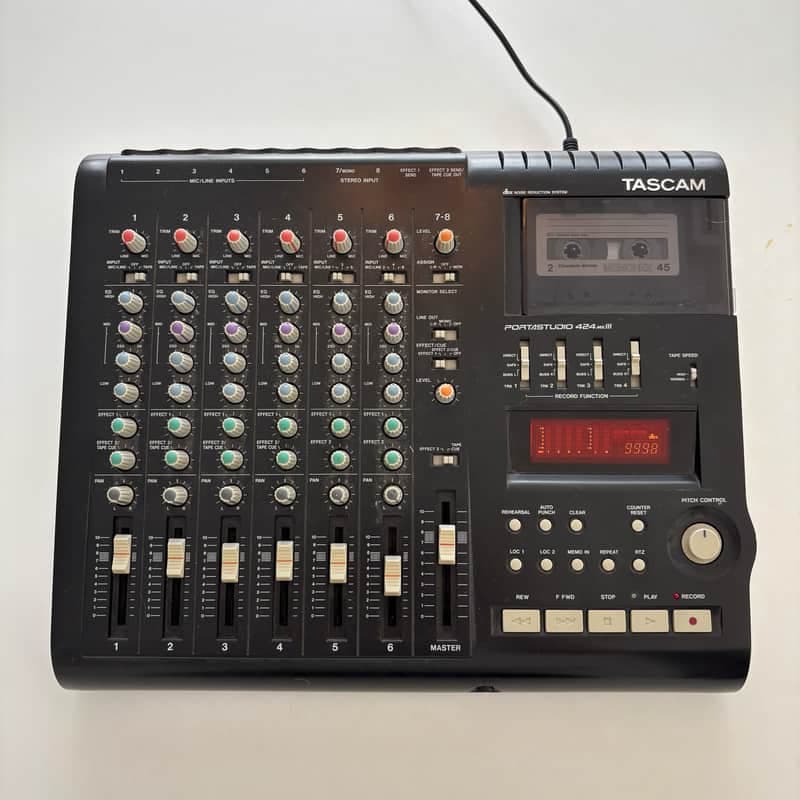 TASCAM 424 MK III Portastudio Tape Machine Reel to Reel - RARE Color Black