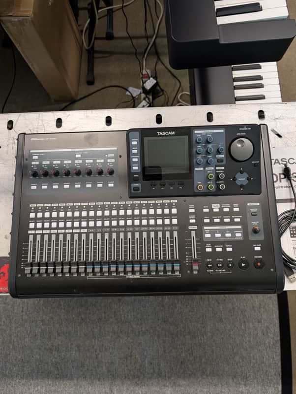 TASCAM DP-32SD