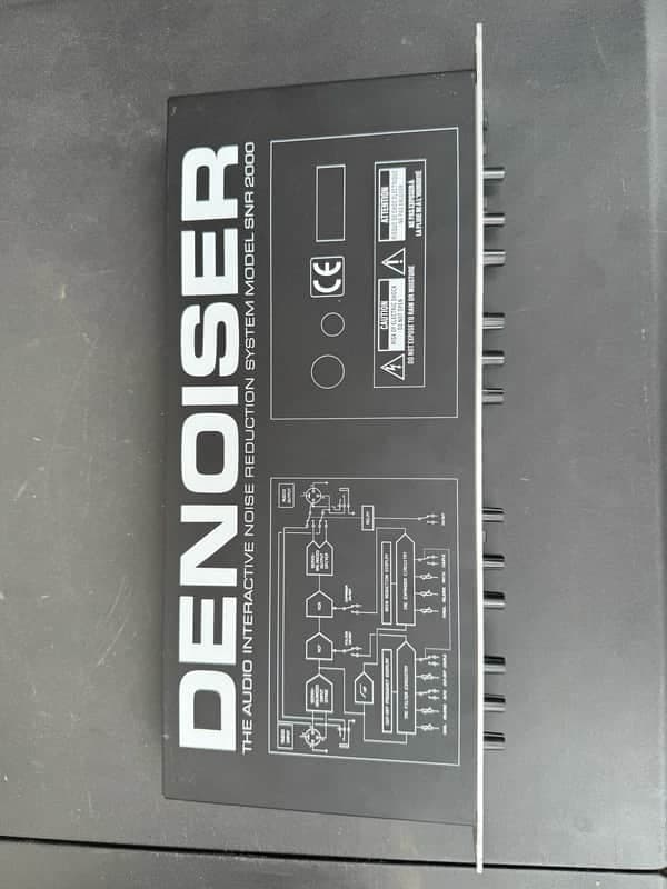 Behringer Denoiser SNR2000 2-Channel Audio Interactive Noise Reduction System - Black / Silver