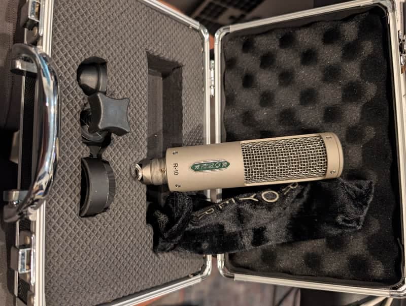 Royer R-10 Ribbon Microphone
