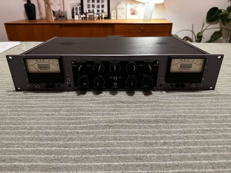 Manley Labs Variable MU Stereo Tube Compressor Limiter