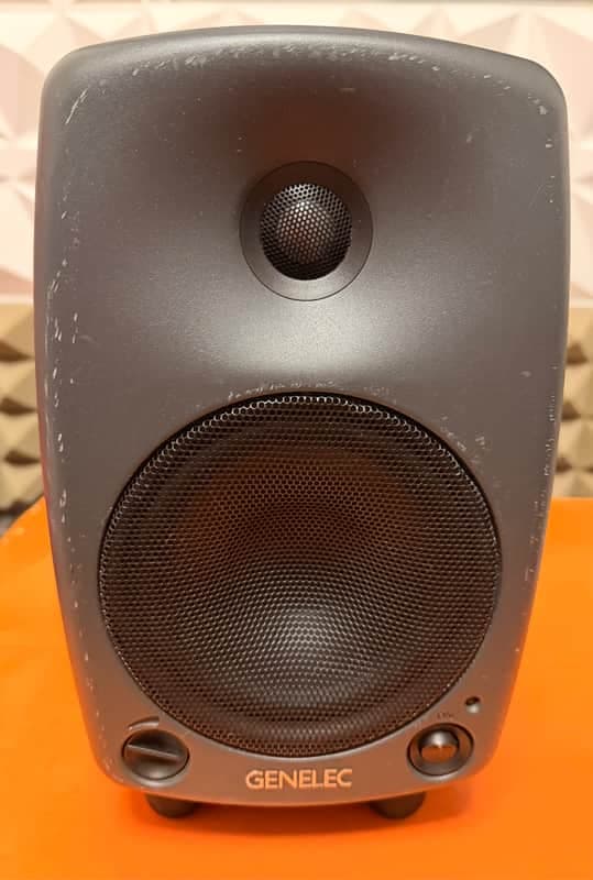 Genelec 8030A 5" Powered Nearfield Studio Monitor (Pair) 2005 - 2013 - Gray