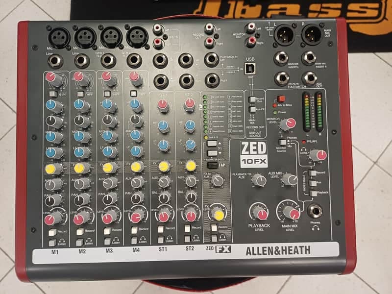 Allen & Heath Zed 10FX