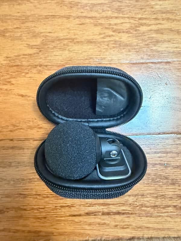 Shure MV88