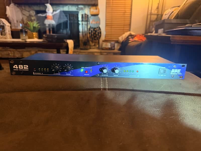 BBE 482 Sonic Maximizer 2000 Black and Blue