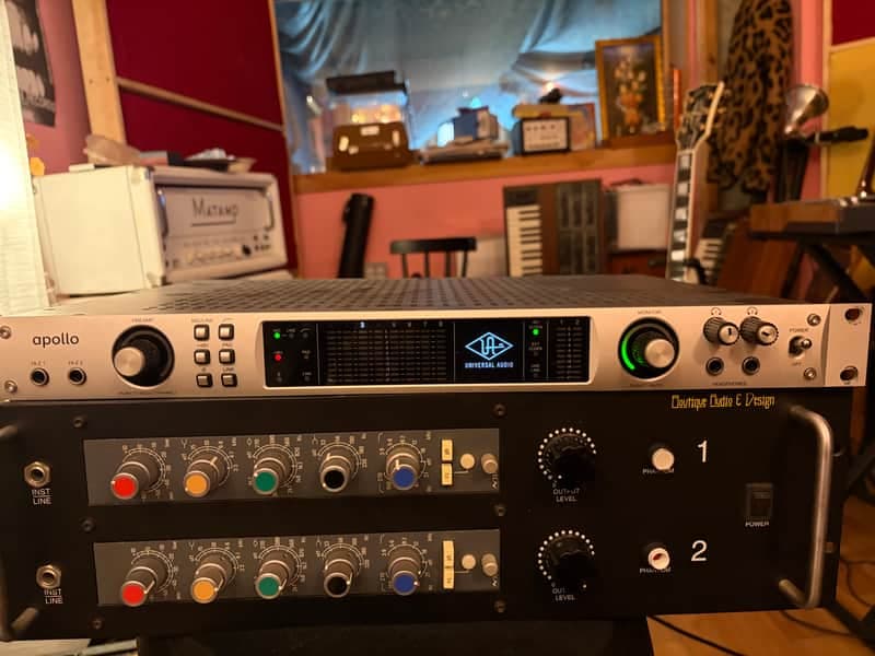 Universal Audio APOLLO UAD2 QUAD 2010s - silver